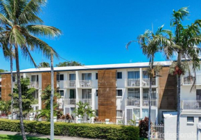 Deluxe Studio - Unit 12 Emu Park